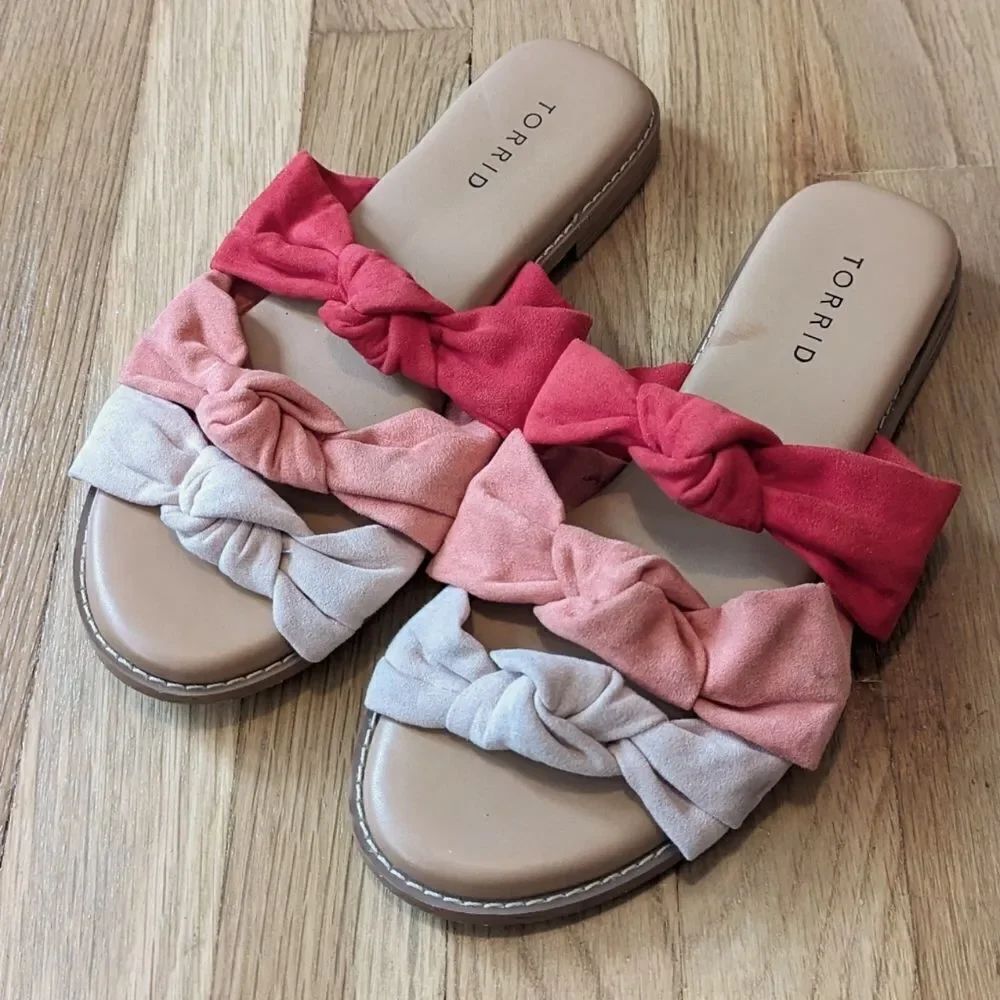 Torrid Wide Knotted slip on sandals flip flops pink and red
